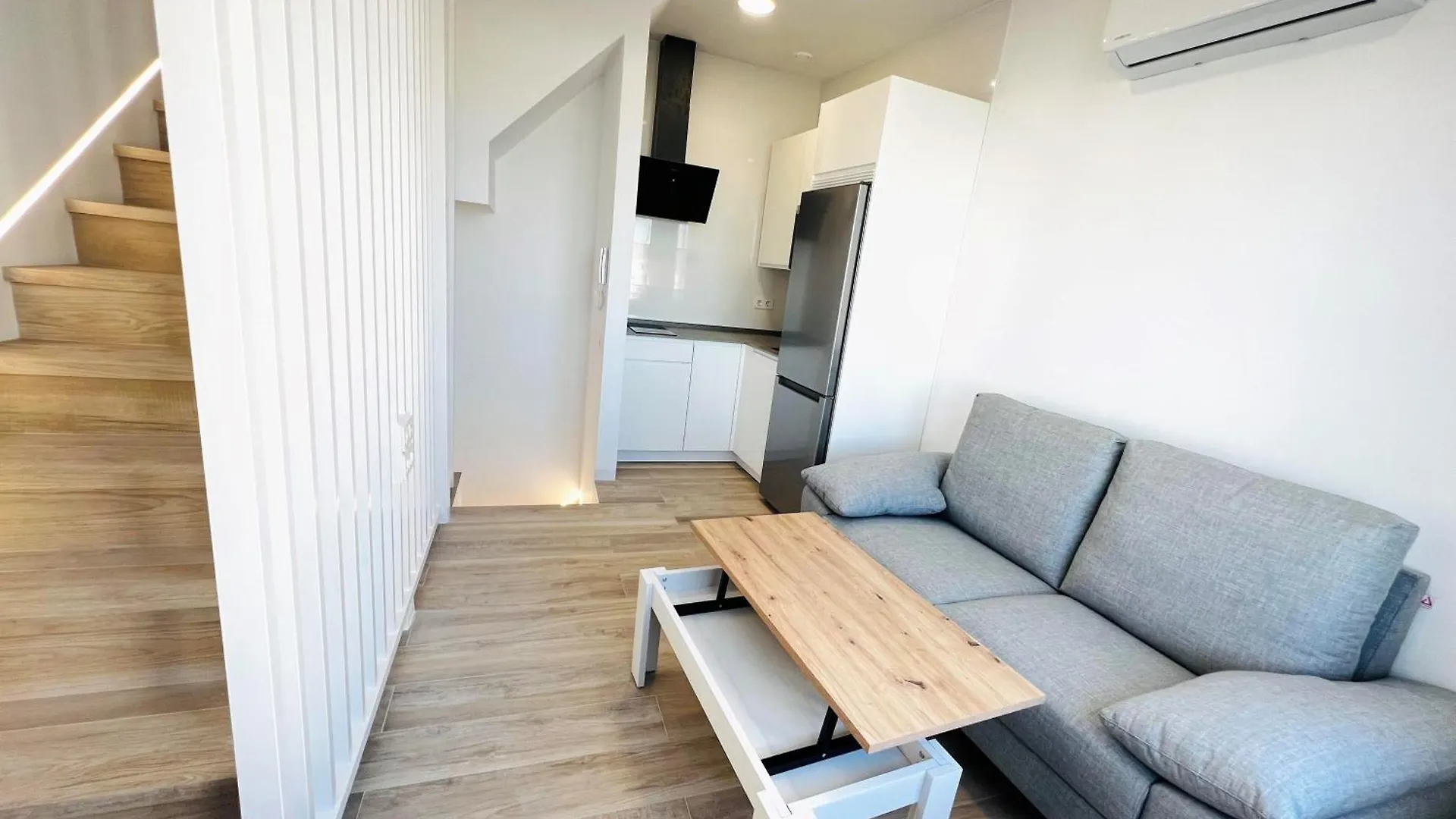 Bonito Apartamento Moderno Con Terraza Privada Conil De La Frontera